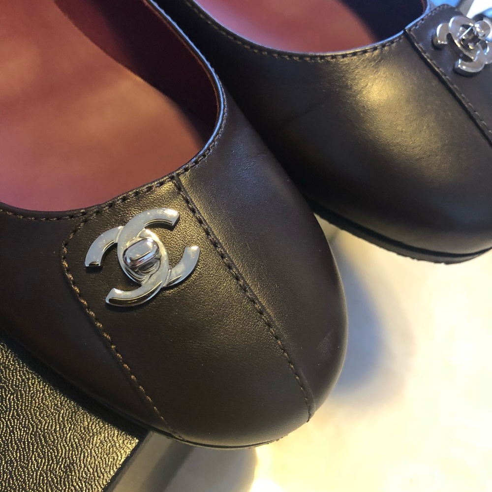 37C authentic Chanel flat shoes - Picture 7 of 7